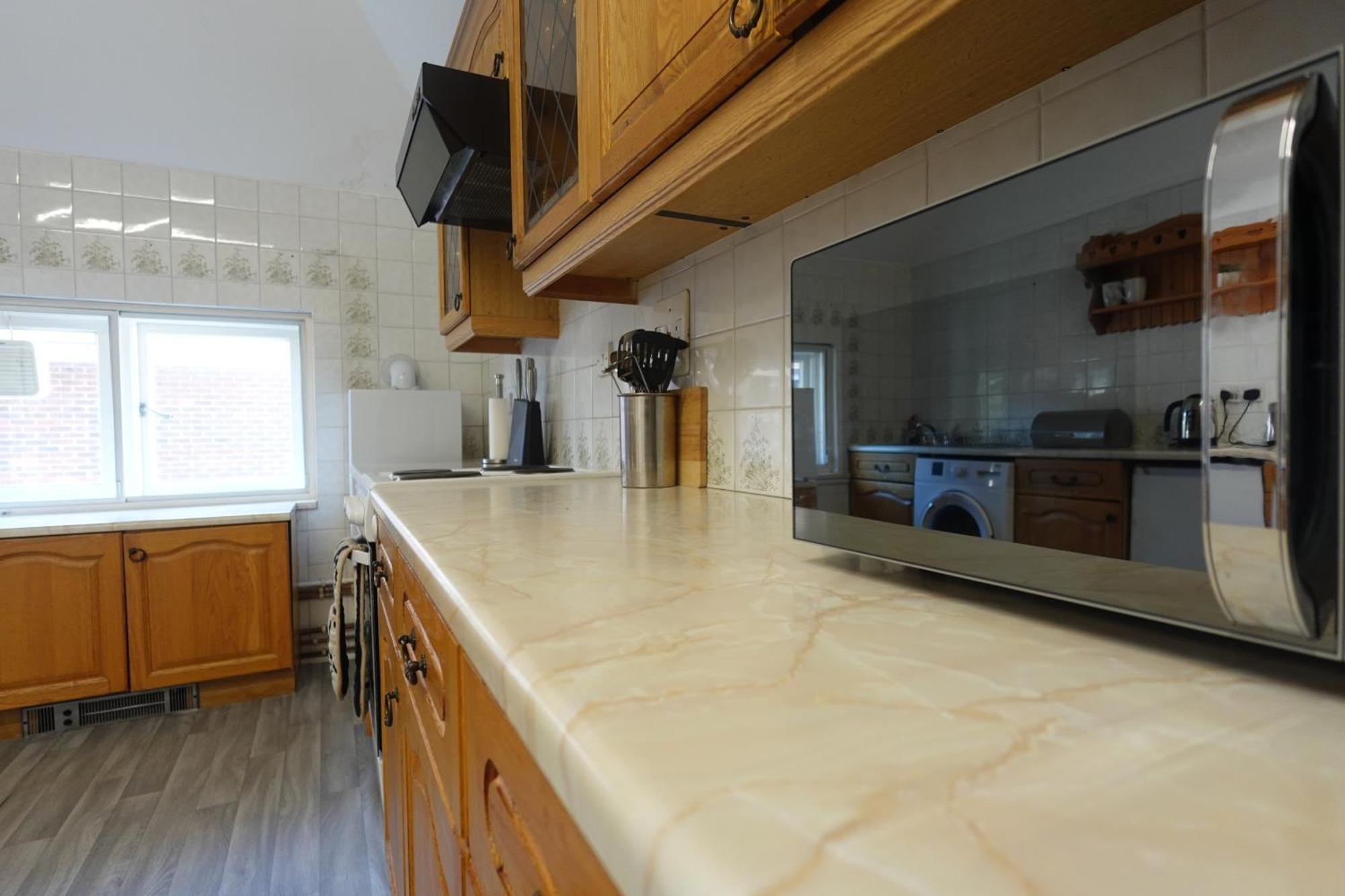 Apartment In Canford Cliffs Close To Sandbanks Beach Poole Eksteriør billede